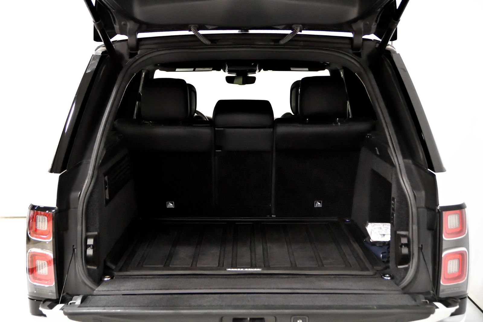 2020 Land Rover Range Rover in St-Bruno, Quebec