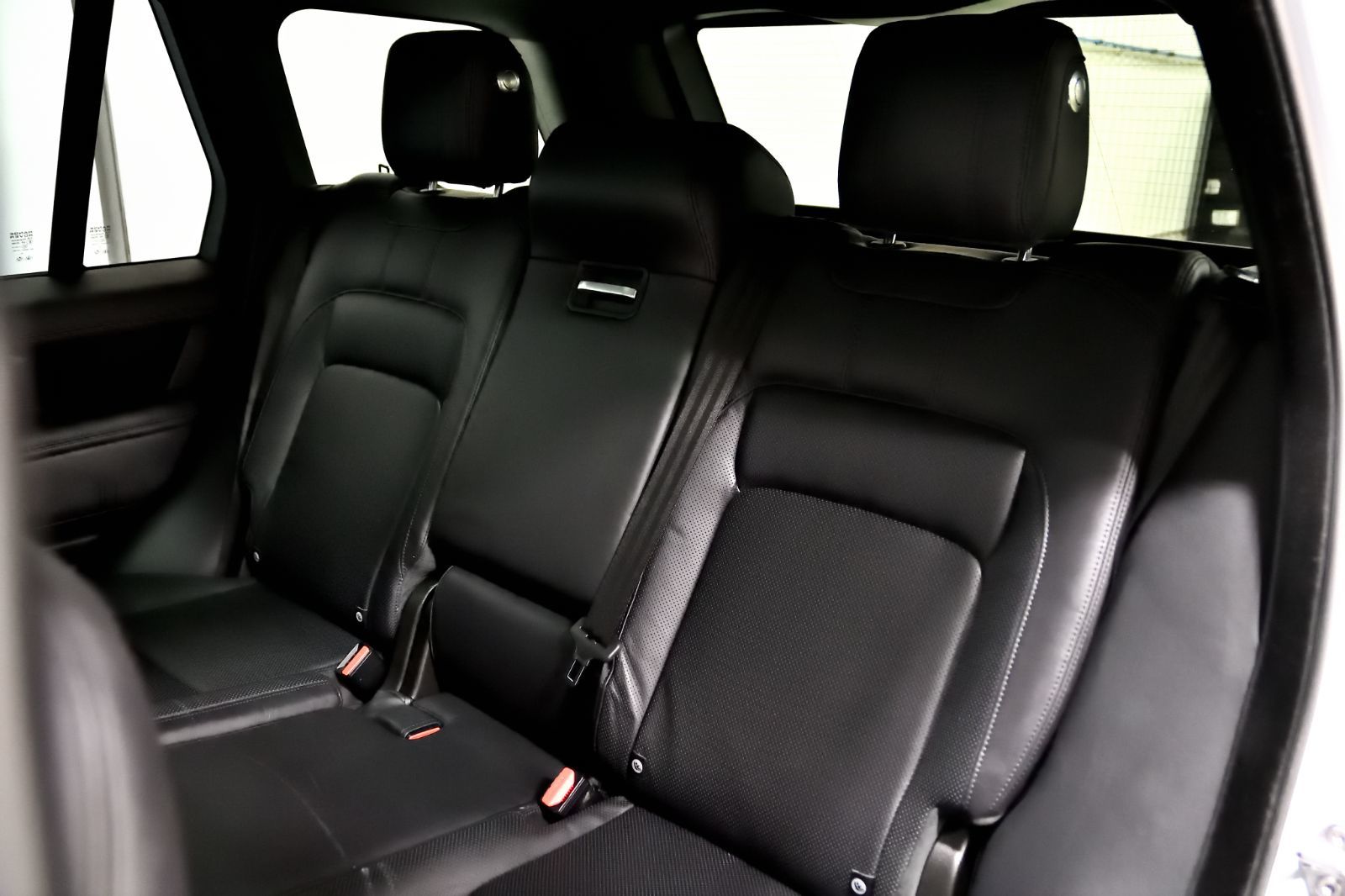2020 Land Rover Range Rover in St-Bruno, Quebec