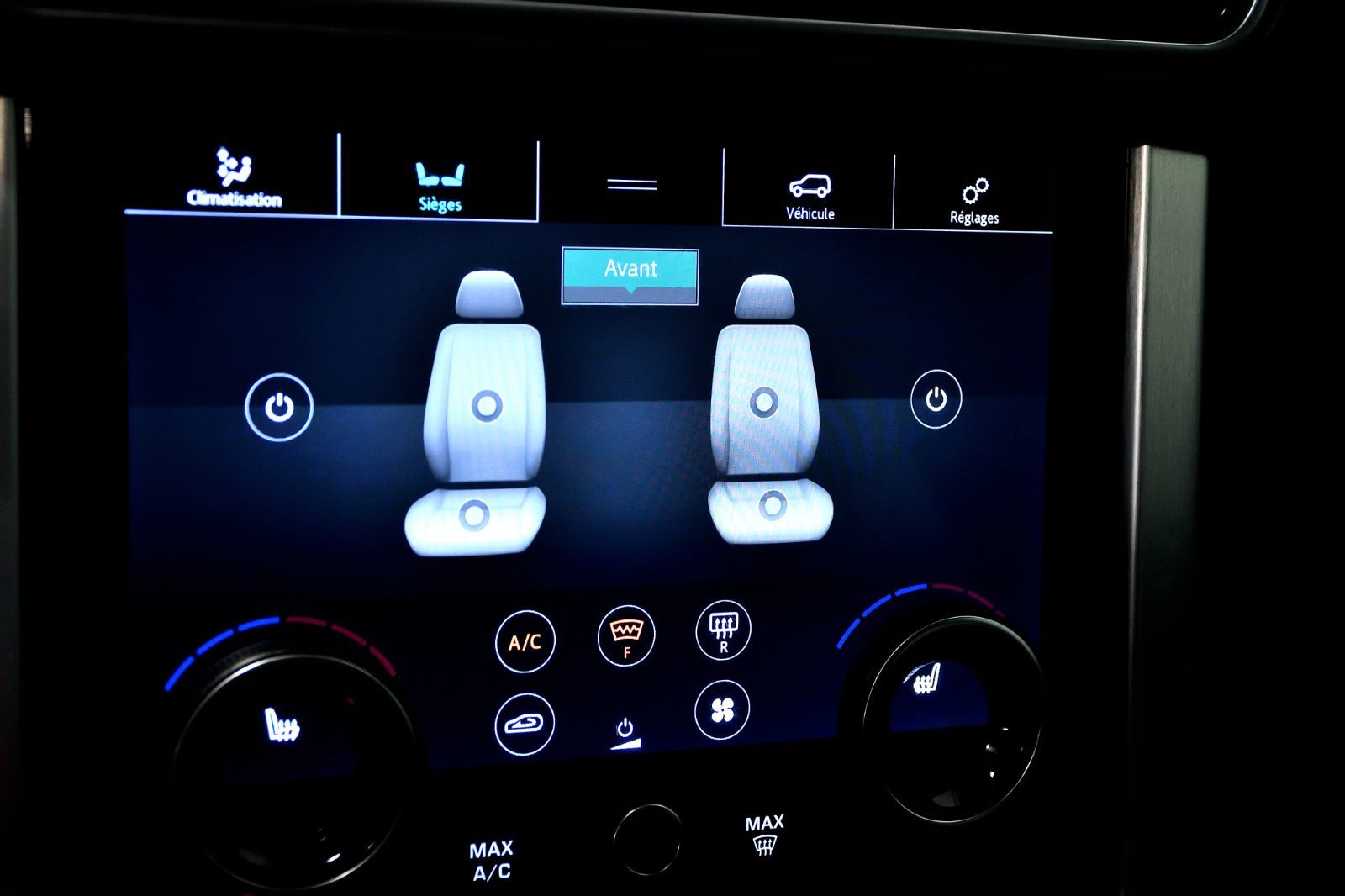 2020 Land Rover Range Rover in St-Bruno, Quebec