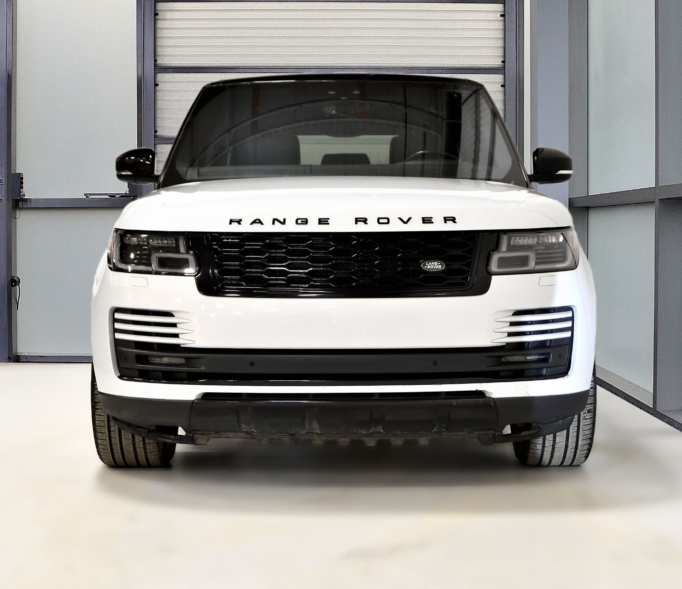 2020 Land Rover Range Rover in St-Bruno, Quebec
