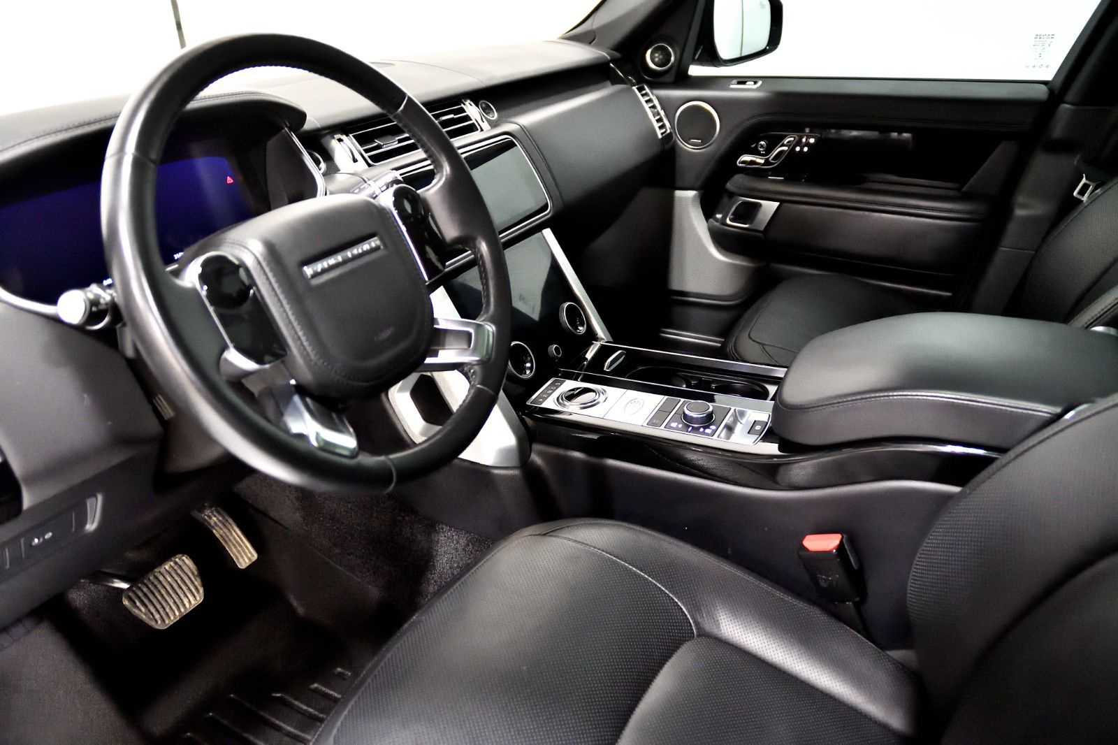 2020 Land Rover Range Rover in St-Bruno, Quebec