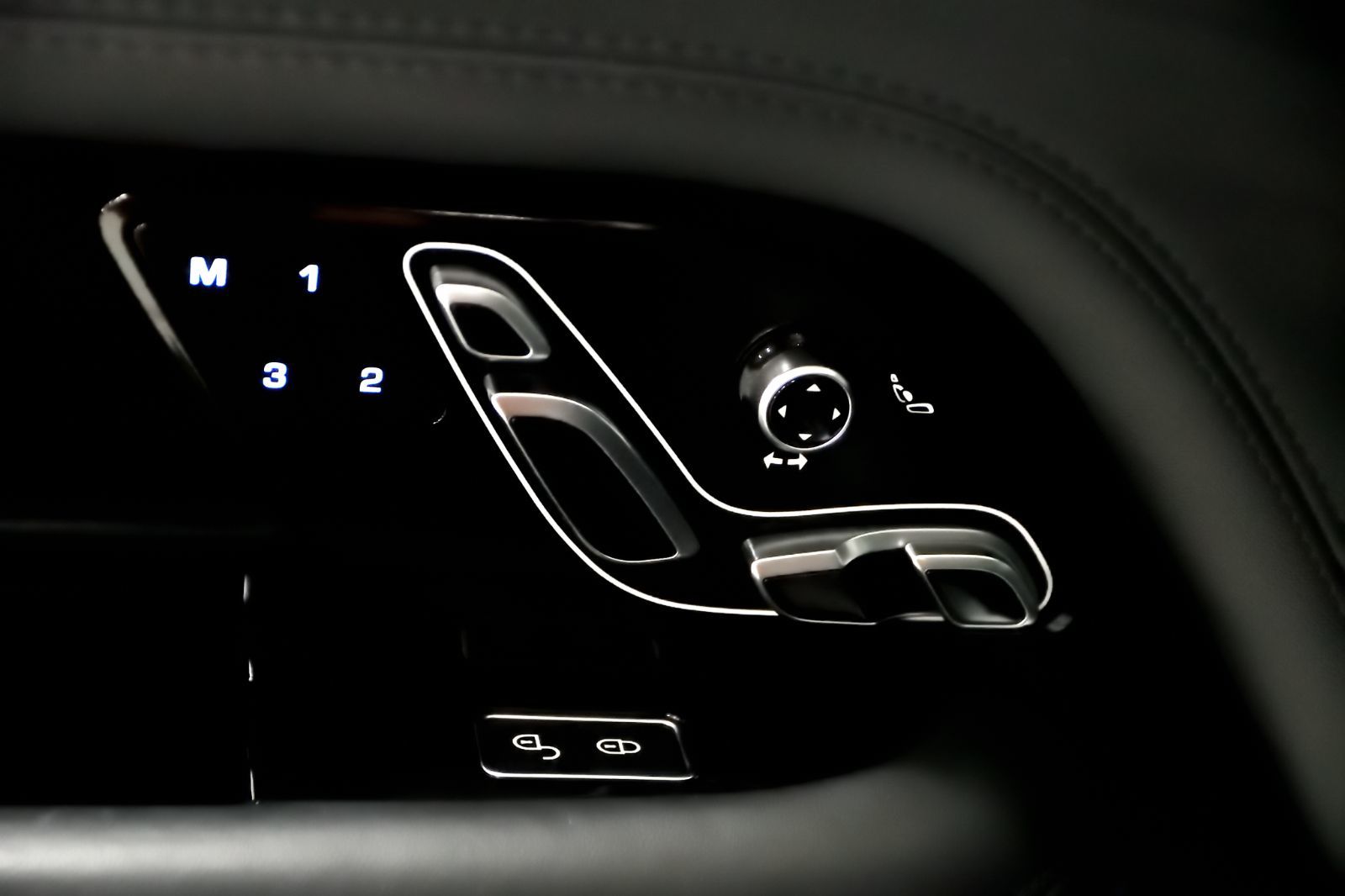 2020 Land Rover Range Rover in St-Bruno, Quebec