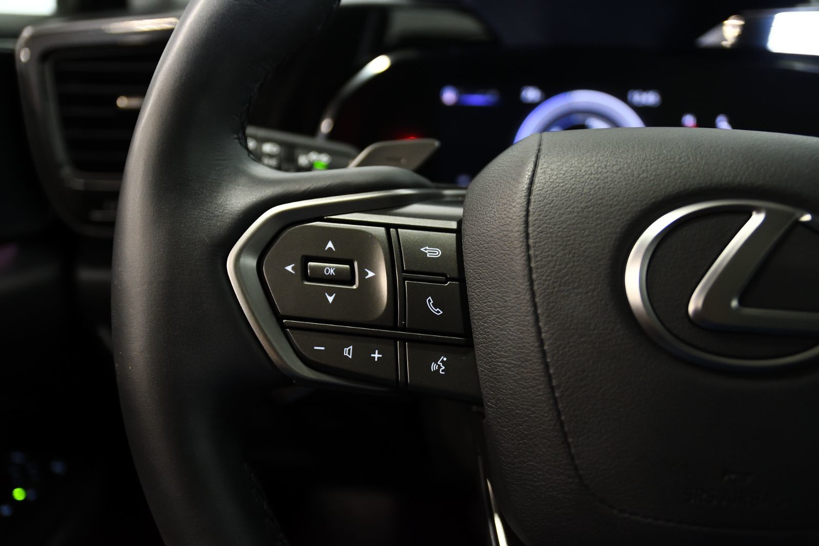 2022 Lexus NX in St-Bruno, Quebec