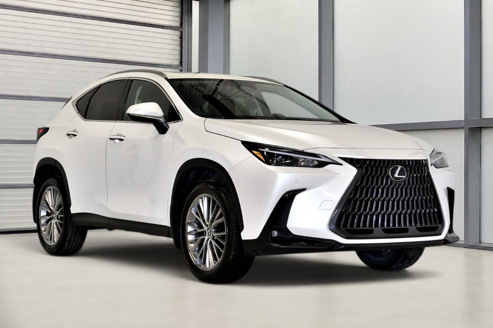 2022 Lexus NX in St-Bruno, Quebec
