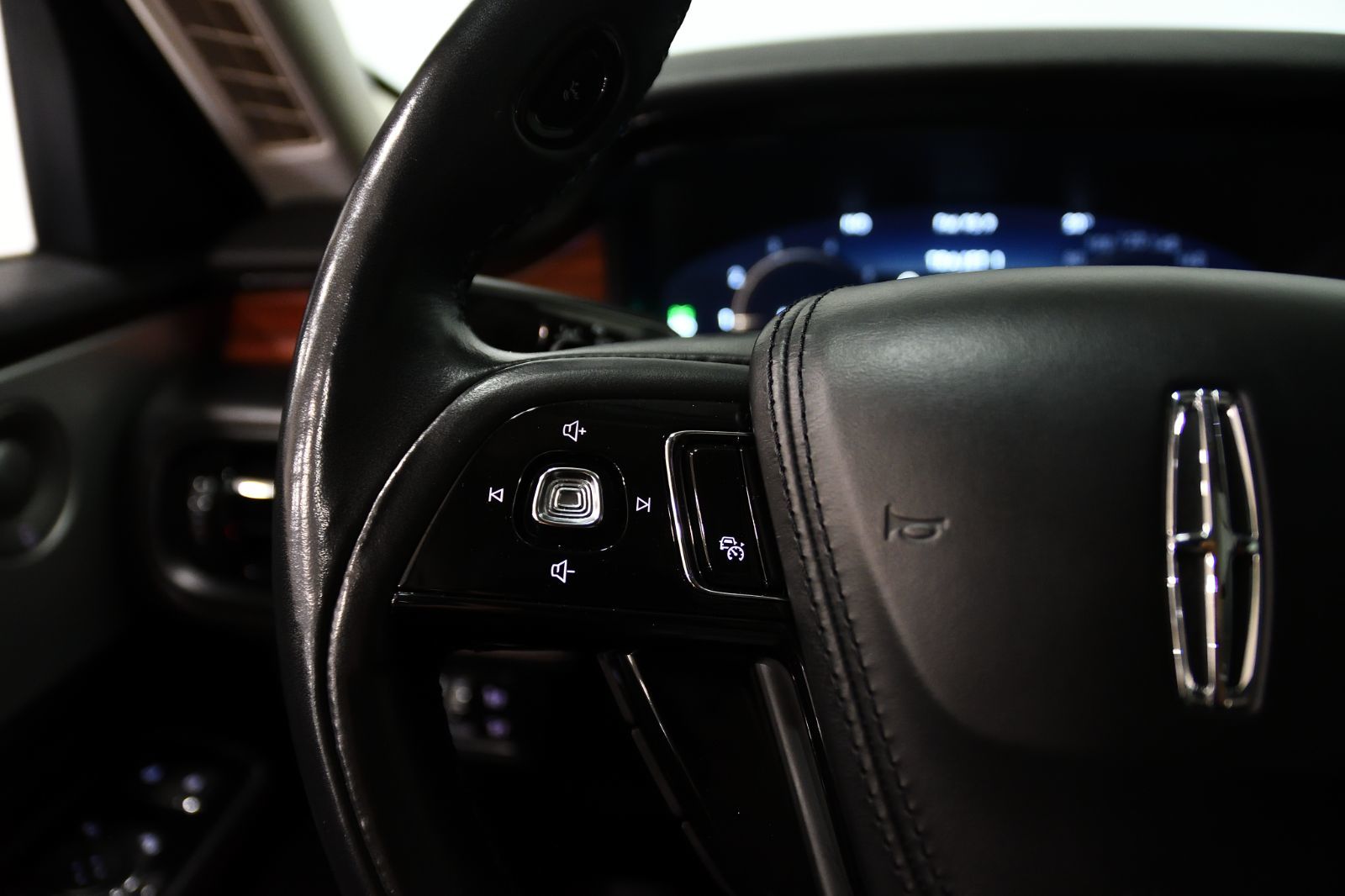 2021 Lincoln Aviator in St-Bruno, Quebec
