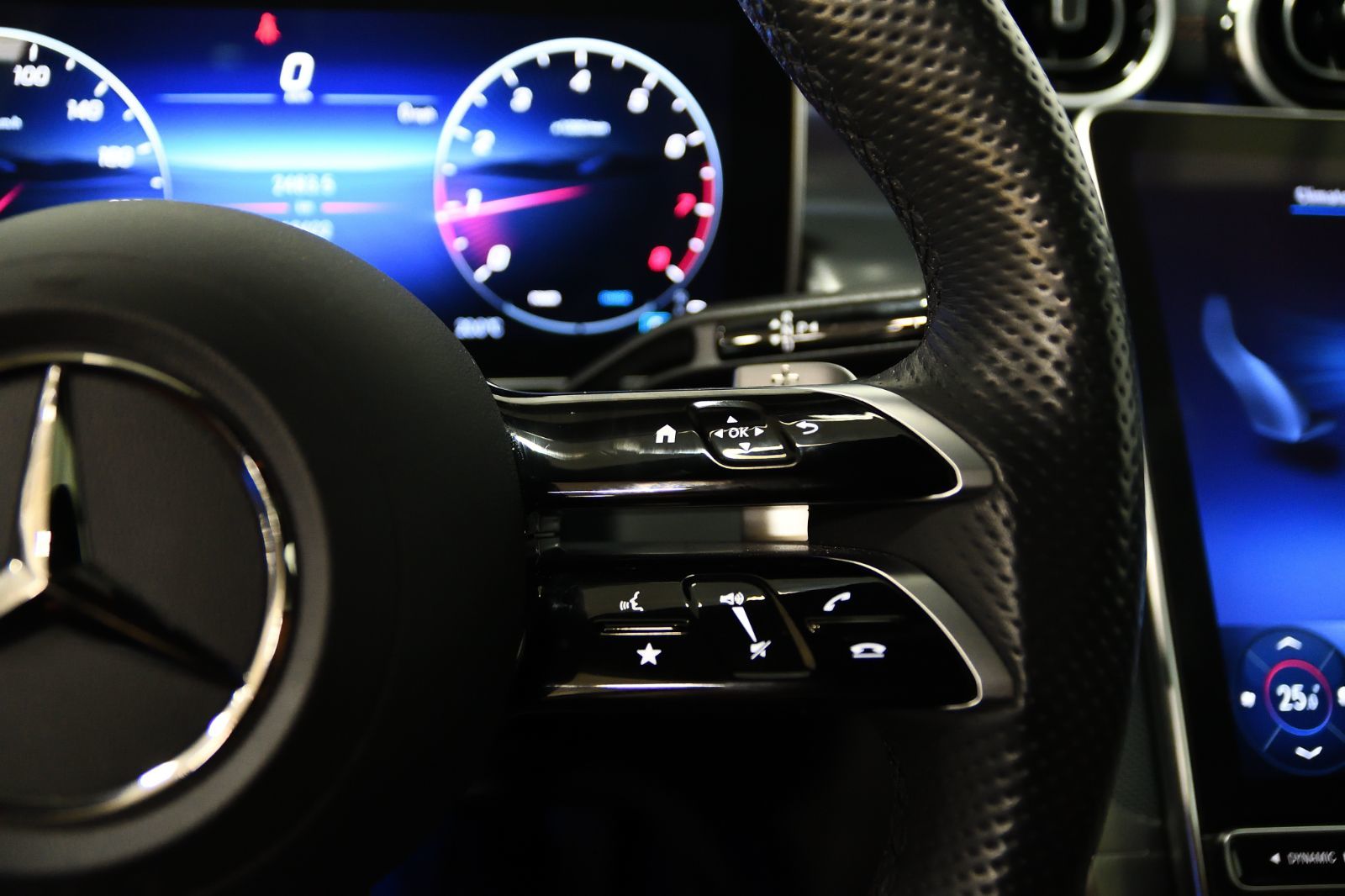 2025 Mercedes-Benz GLC in St-Bruno, Quebec