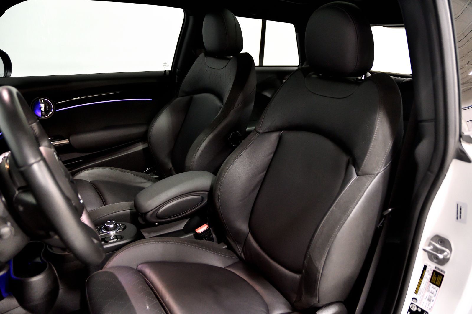 MINI 3 Door  2024 à St-Bruno, Québec