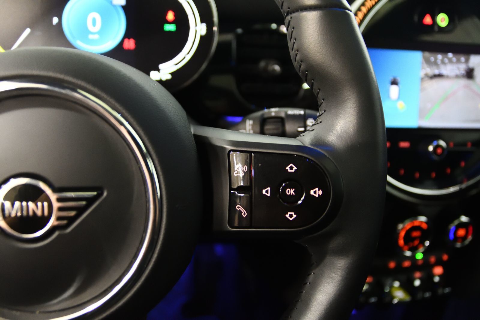 MINI 3 Door  2024 à St-Bruno, Québec