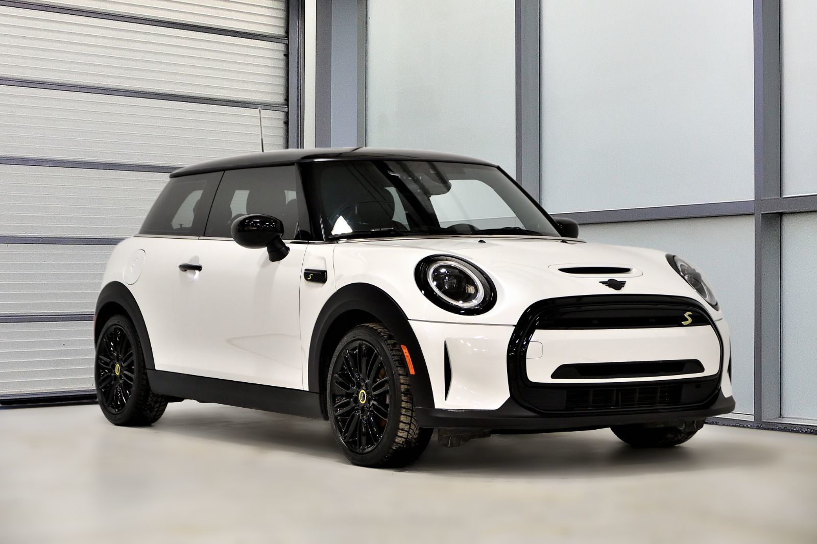 MINI 3 Door  2024 à St-Bruno, Québec