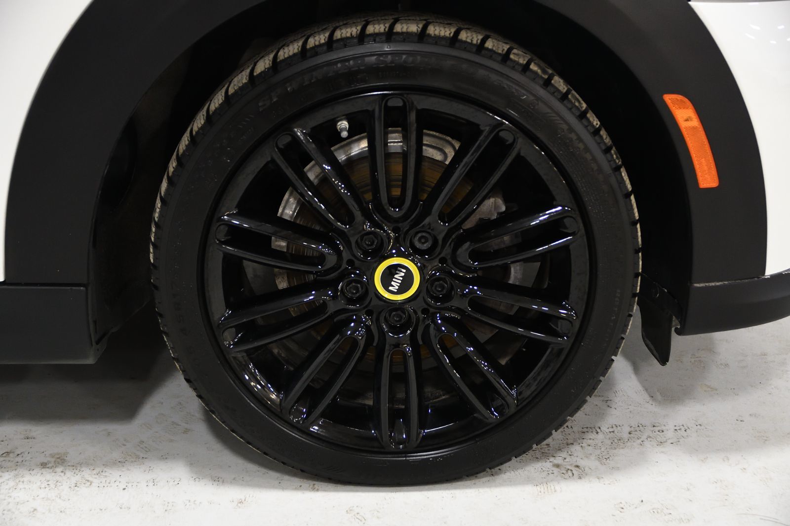 MINI 3 Door  2024 à St-Bruno, Québec