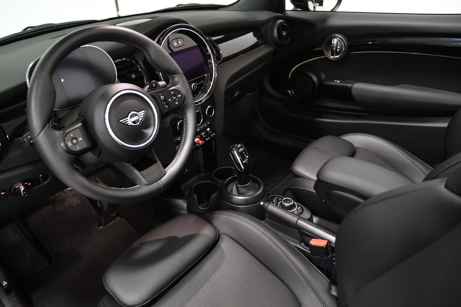 2024 MINI Convertible in St-Bruno, Quebec