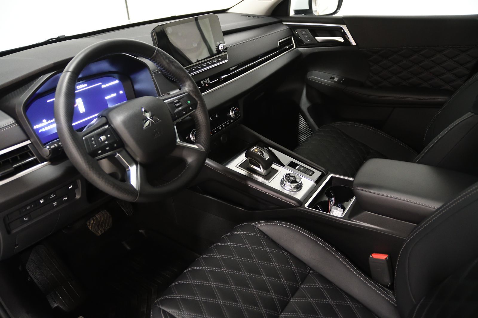 Mitsubishi Outlander  2024 à St-Bruno, Québec