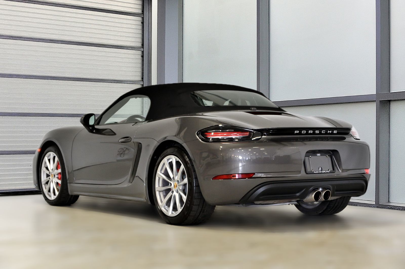 Porsche 718 Boxster  2017 à St-Bruno, Québec