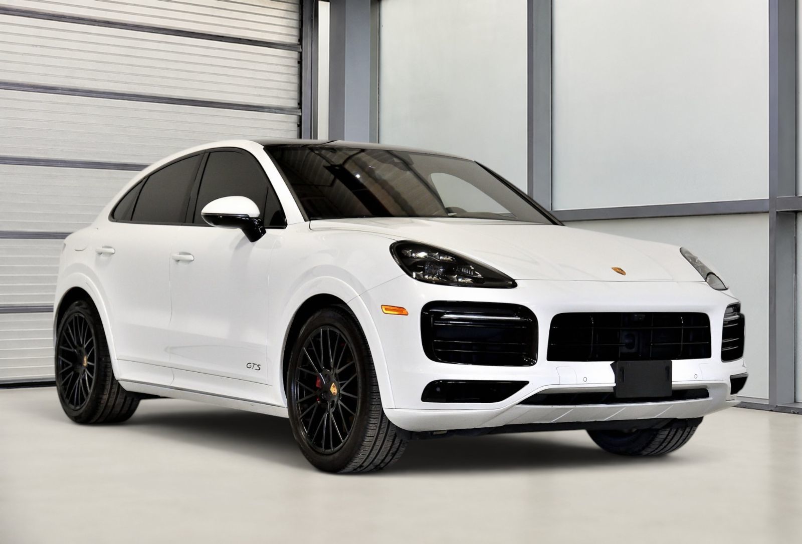 Porsche Cayenne Coupe  2022 à St-Bruno, Québec