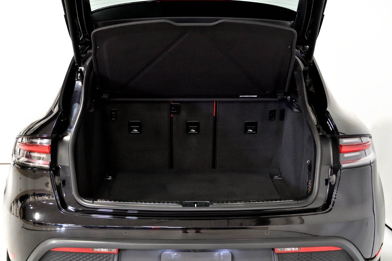 Porsche Macan  2023 à St-Bruno, Québec