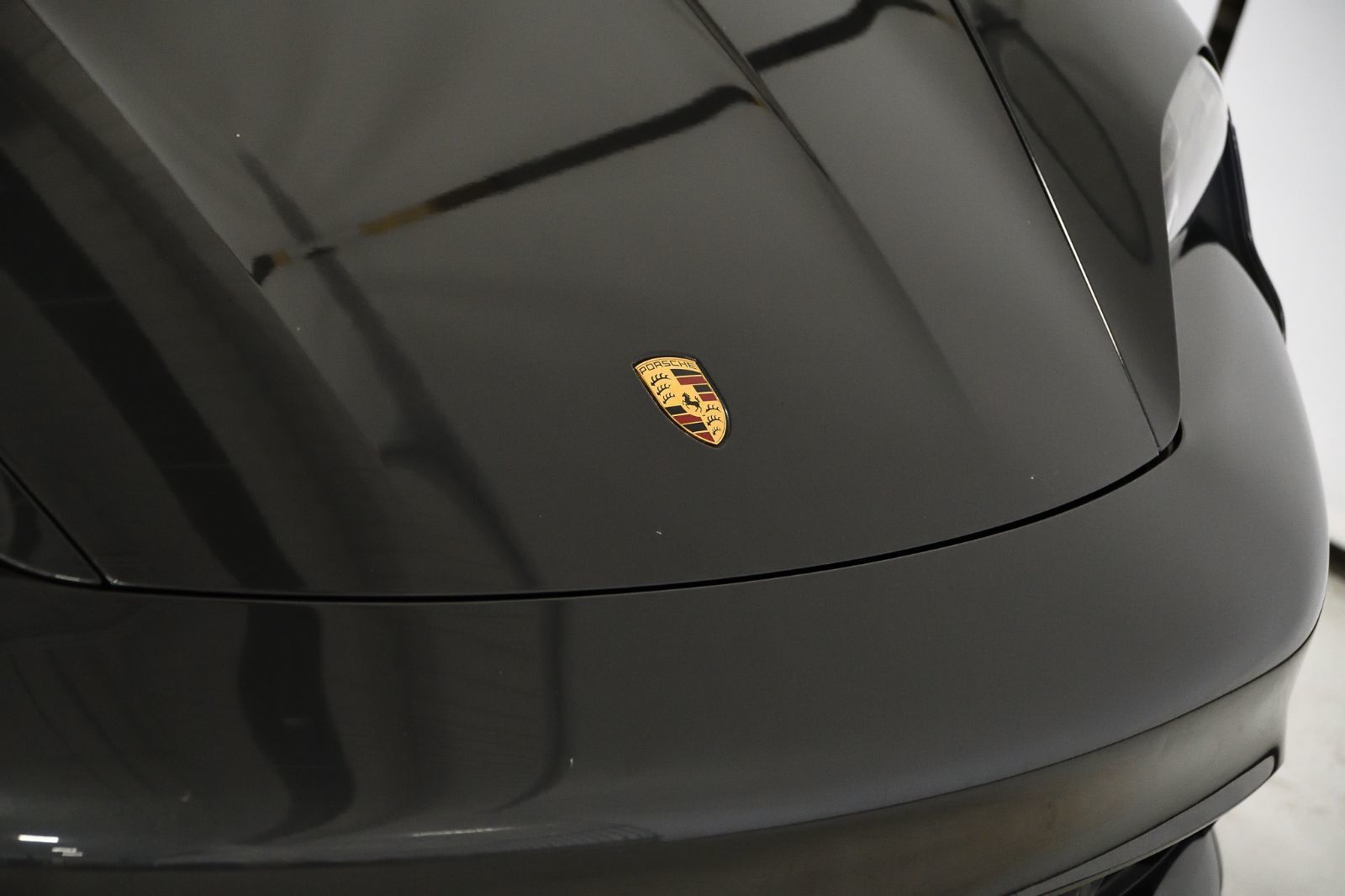 Porsche Taycan  2020 à St-Bruno, Québec