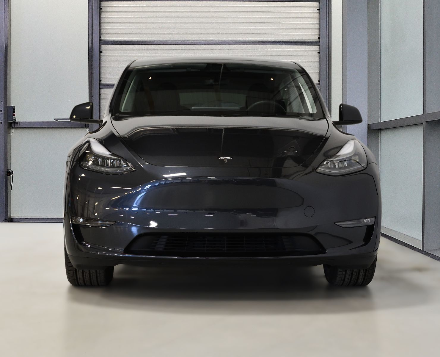 2024 Tesla Model Y in St-Bruno, Quebec