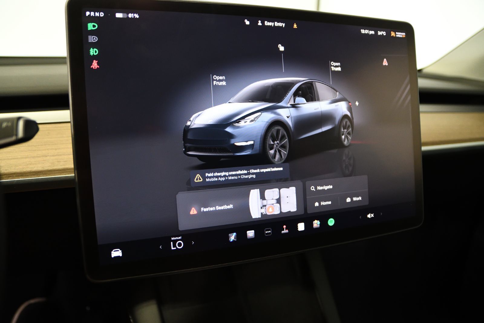 2024 Tesla Model Y in St-Bruno, Quebec