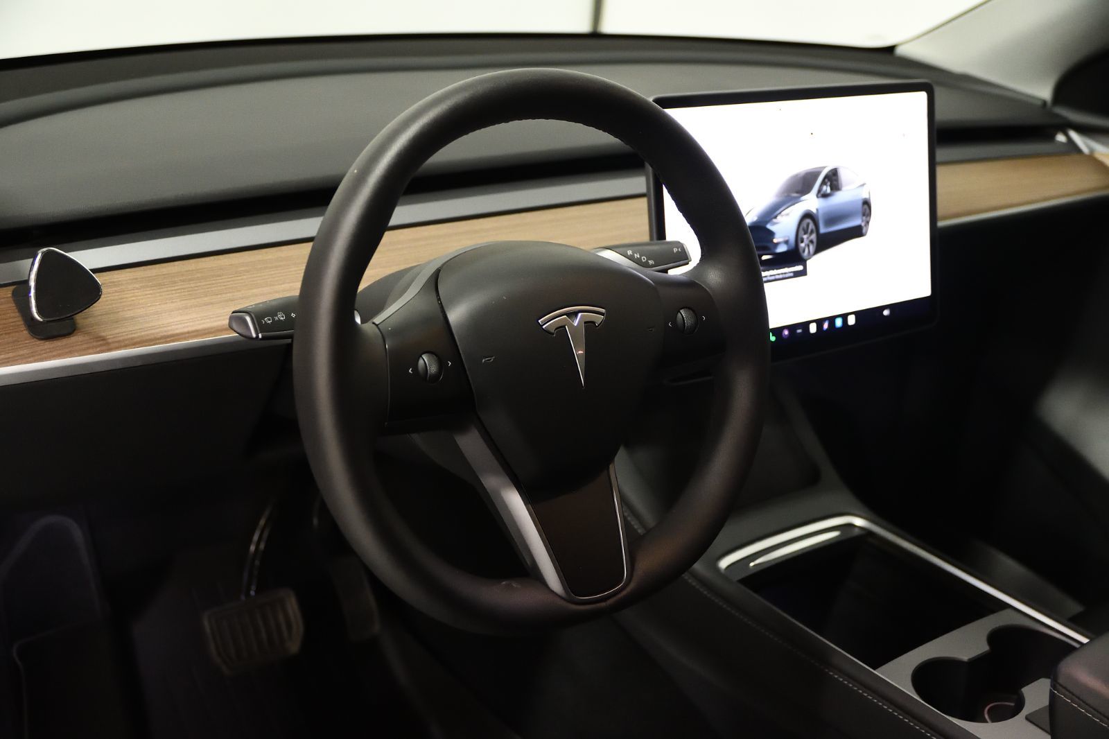 Tesla Model Y  2025 à St-Bruno, Québec