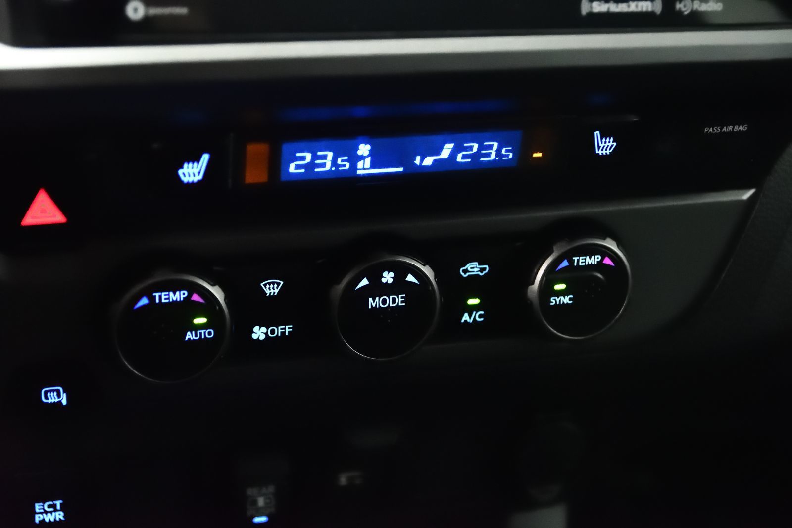 Toyota Tacoma  2023 à St-Bruno, Québec