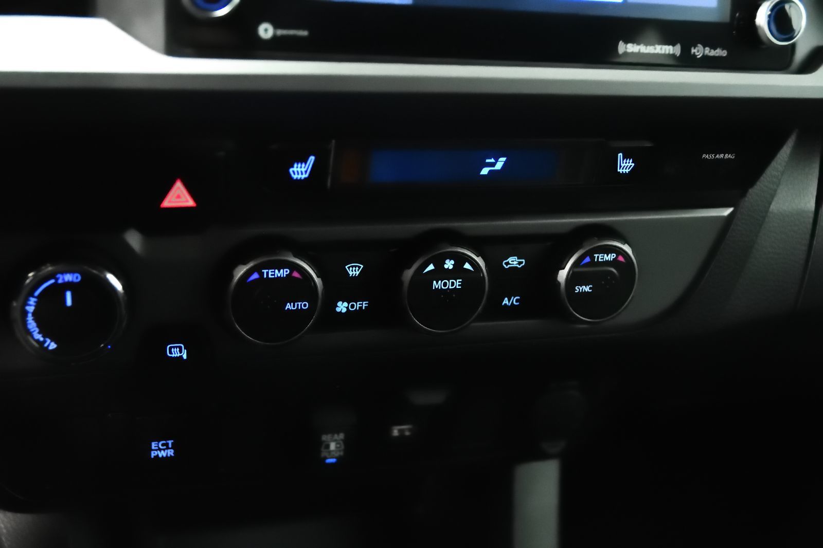 Toyota Tacoma  2023 à St-Bruno, Québec