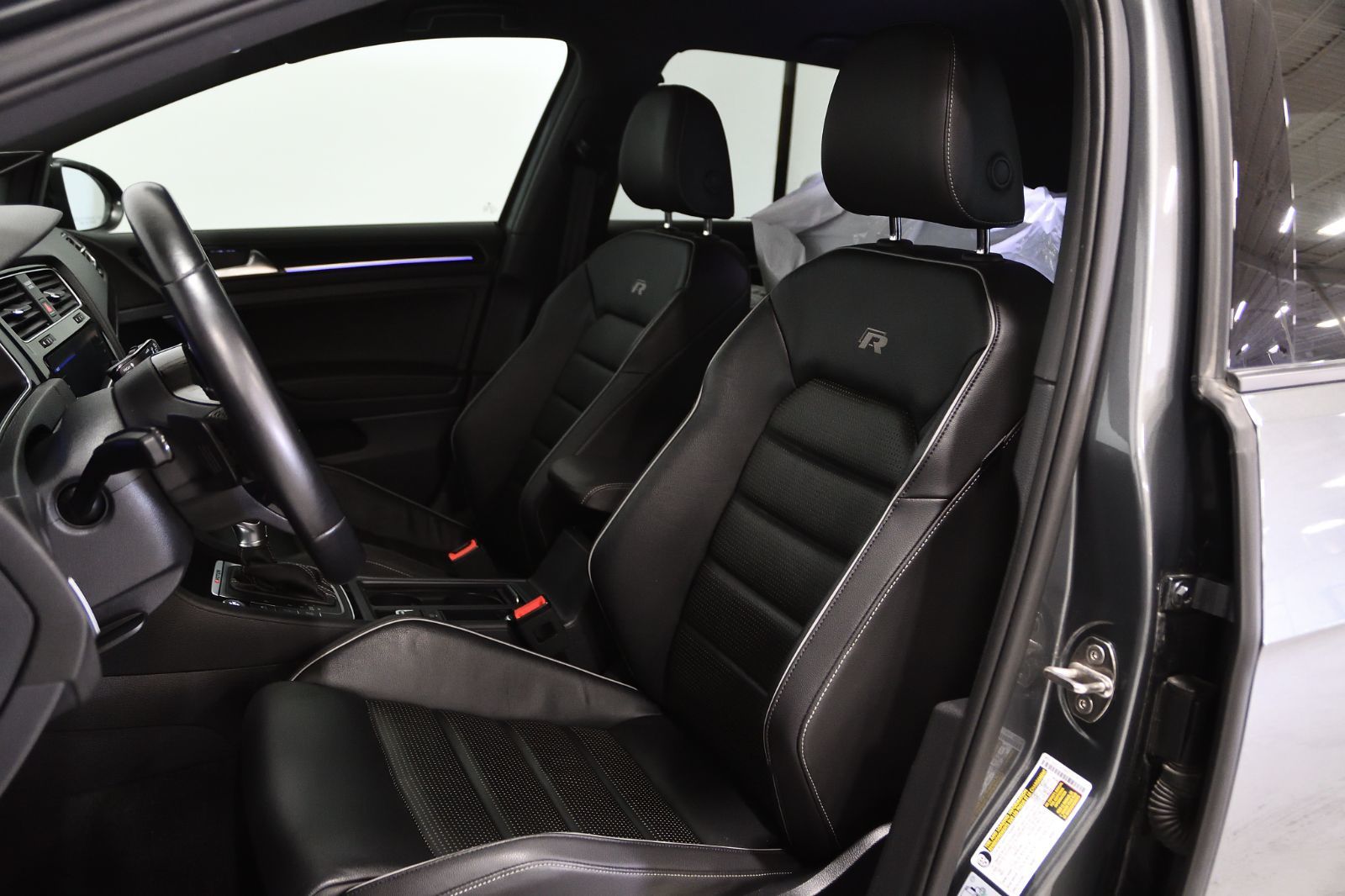 2018 Volkswagen Golf R in St-Bruno, Quebec