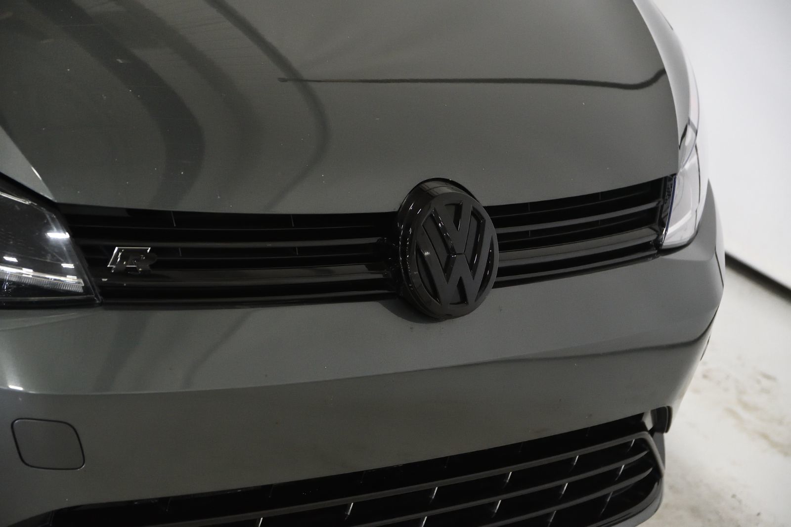 2018 Volkswagen Golf R in St-Bruno, Quebec