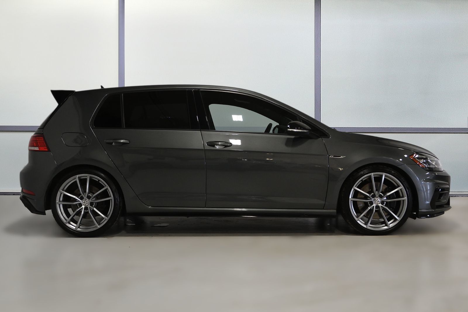 2018 Volkswagen Golf R in St-Bruno, Quebec