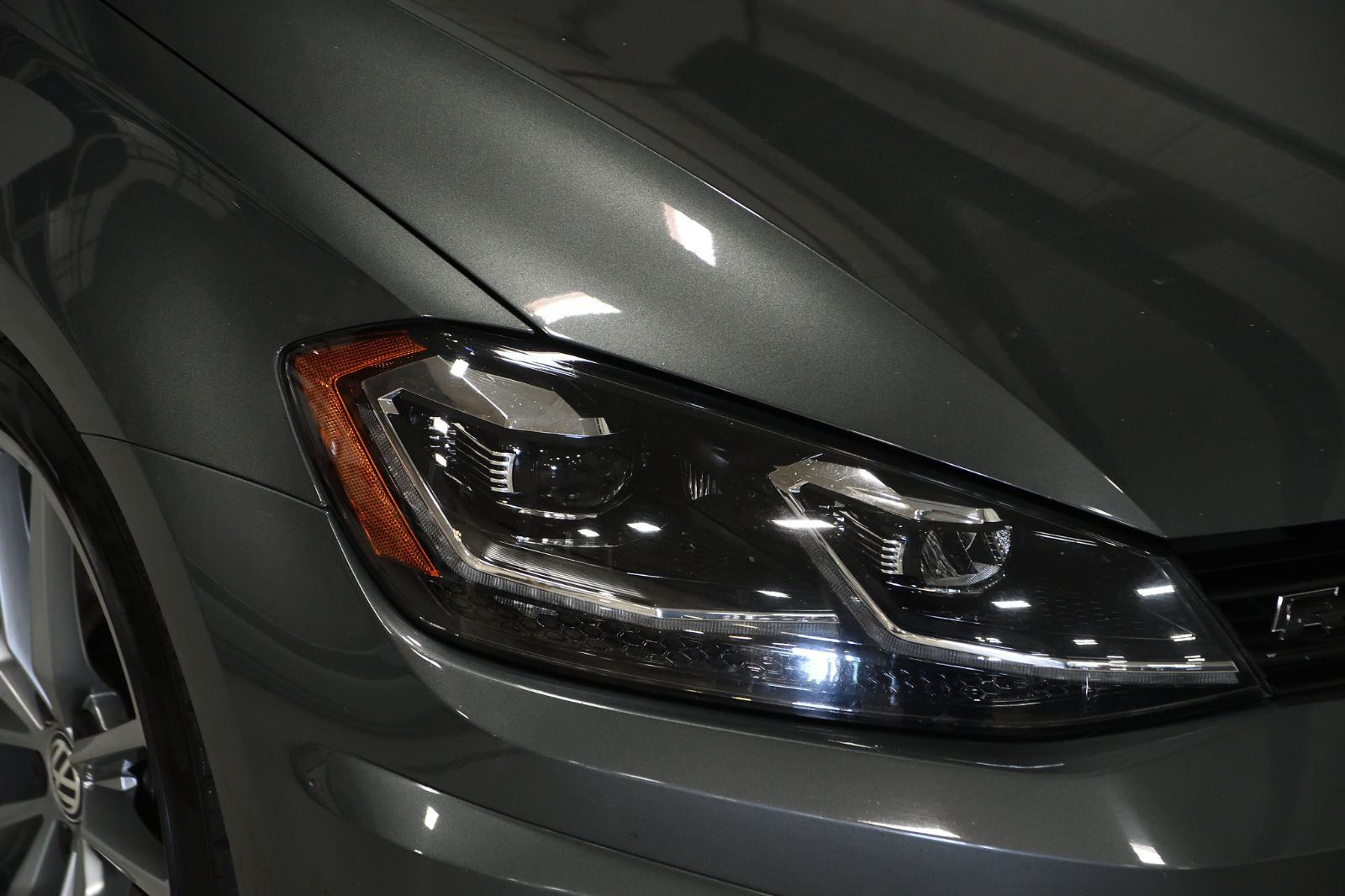 2018 Volkswagen Golf R in St-Bruno, Quebec