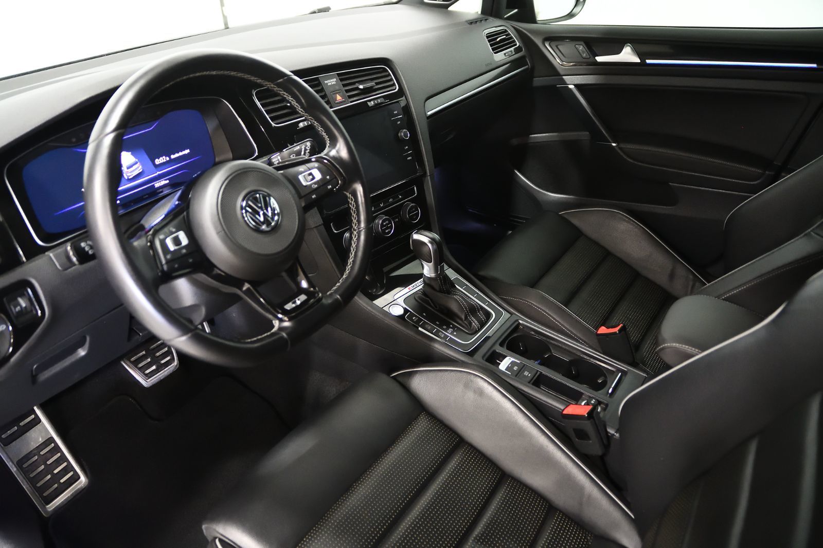 2018 Volkswagen Golf R in St-Bruno, Quebec