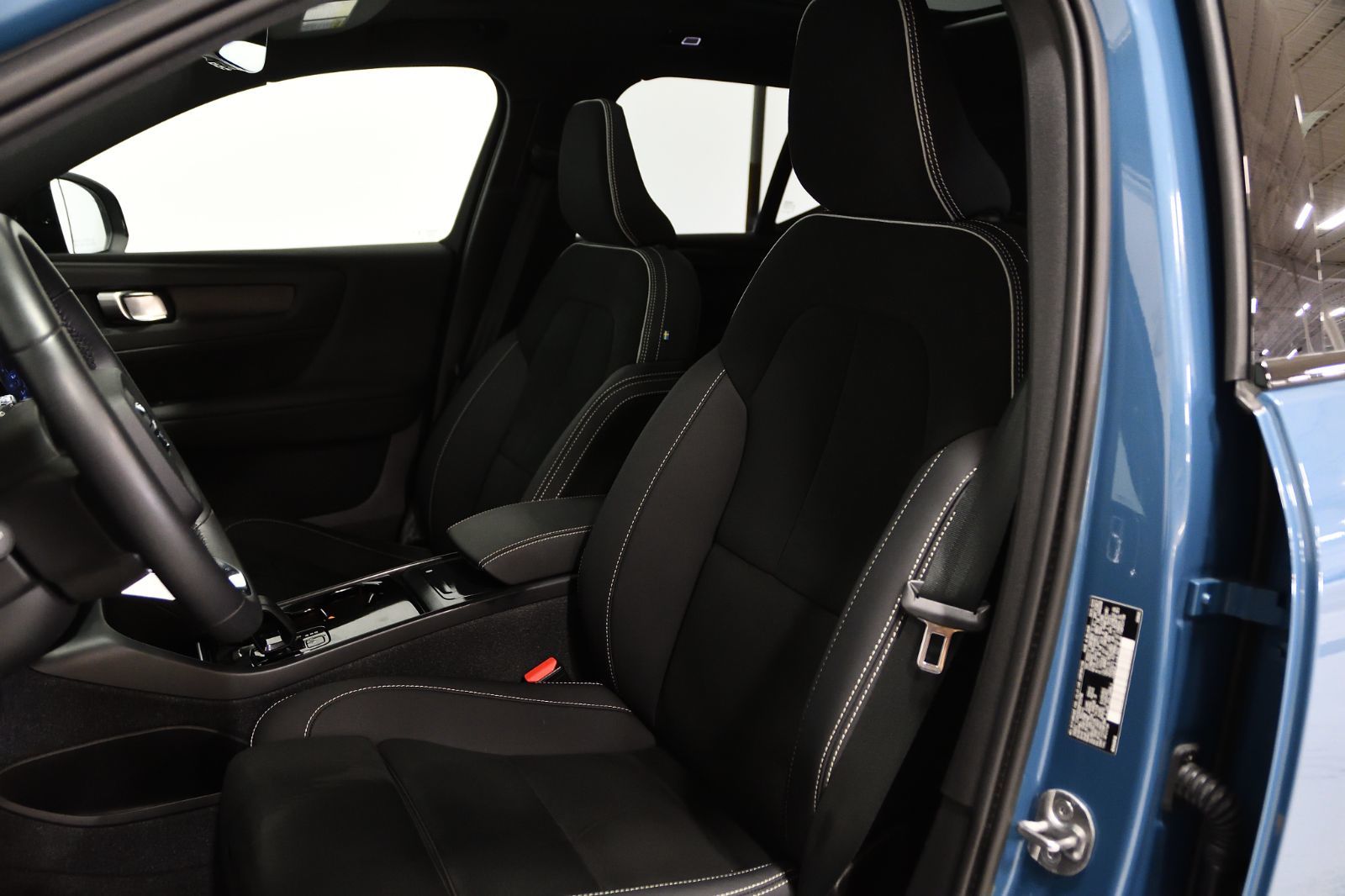 Volvo XC40 Recharge Pure Electric  2023 à St-Bruno, Québec