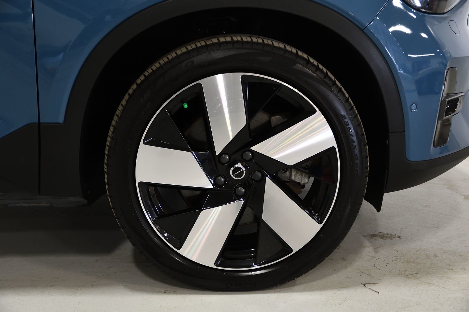 Volvo XC40 Recharge Pure Electric  2023 à St-Bruno, Québec