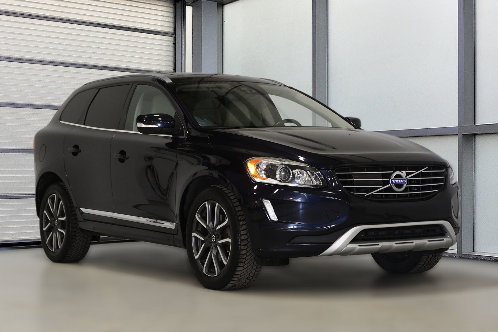 Volvo XC60  2017 à St-Bruno, Québec