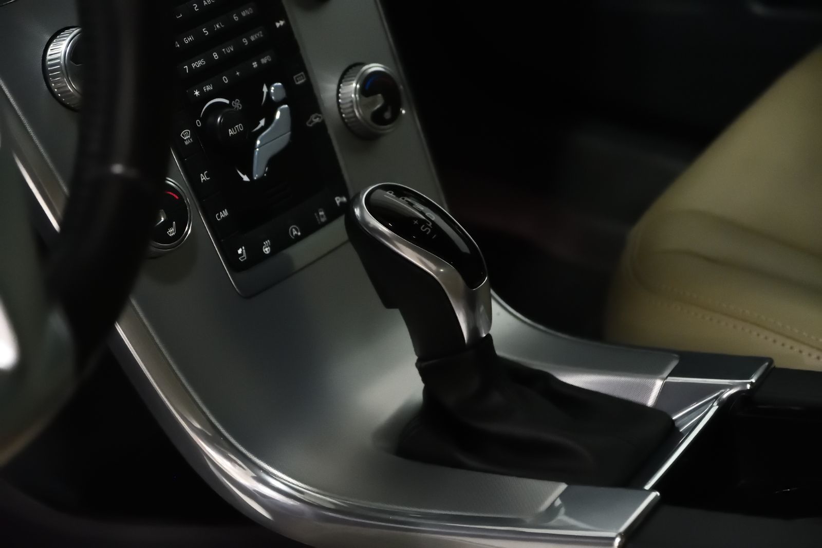 Volvo XC60  2017 à St-Bruno, Québec
