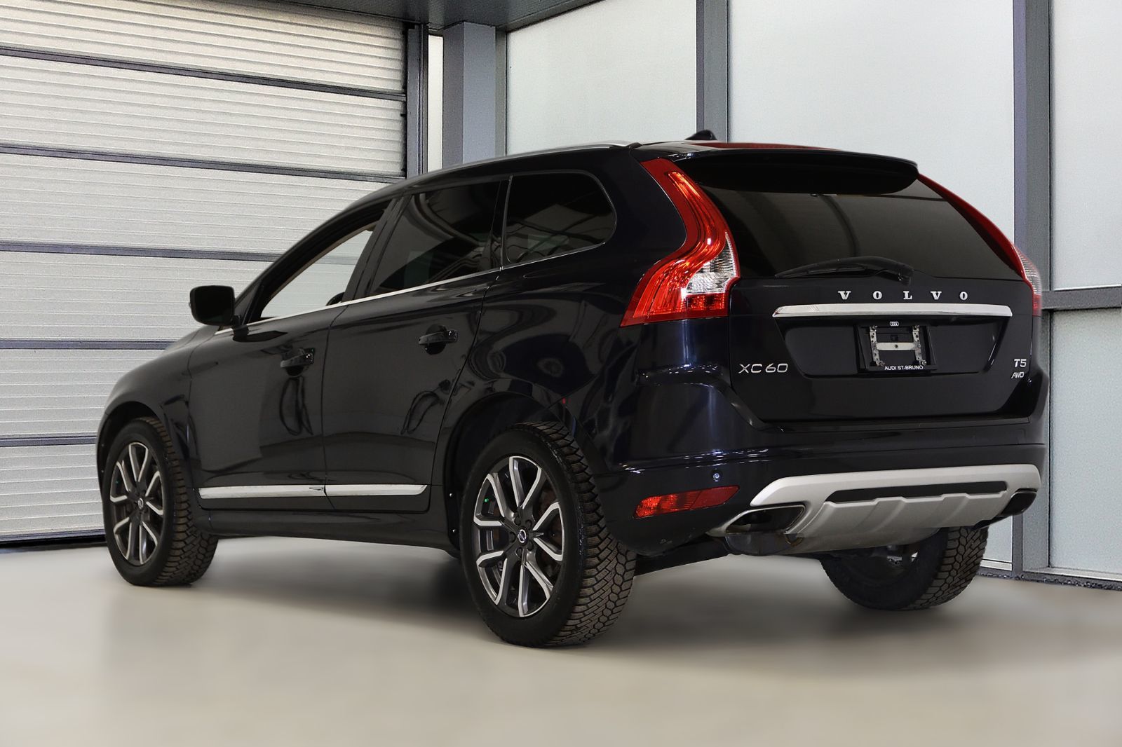 Volvo XC60  2017 à St-Bruno, Québec