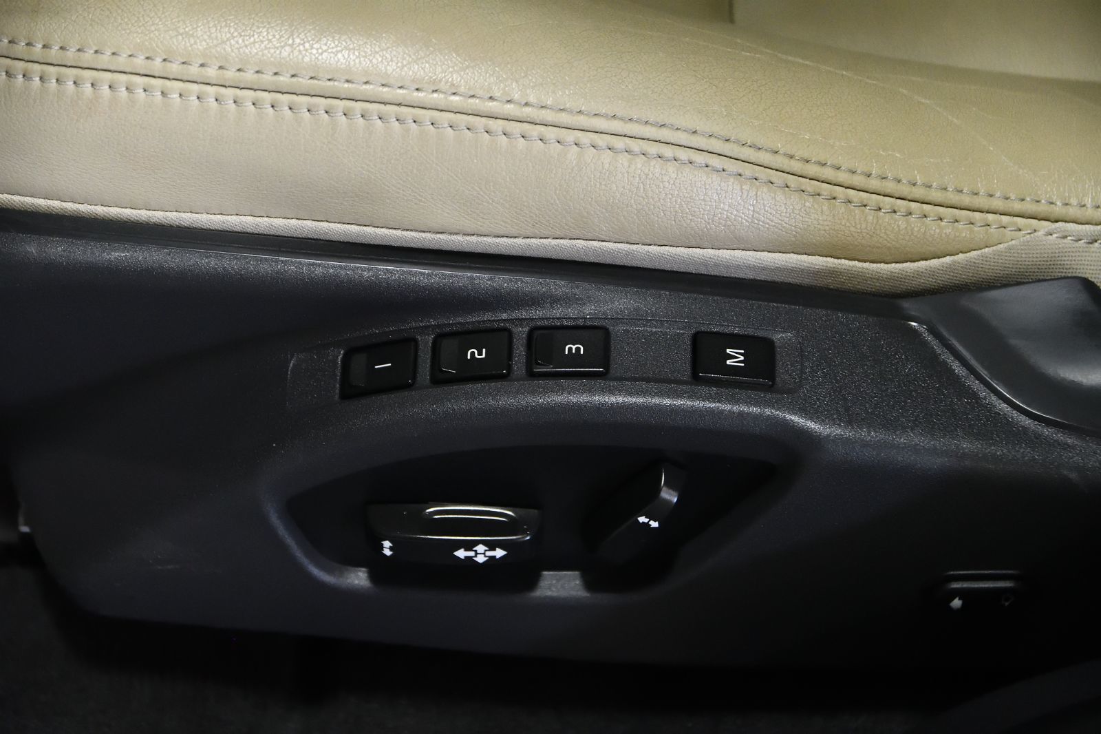 Volvo XC60  2017 à St-Bruno, Québec