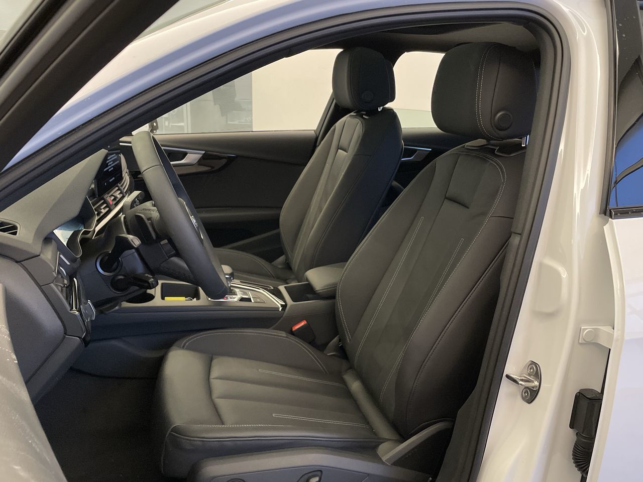 Audi A4  2022 à Thornhill, Ontario