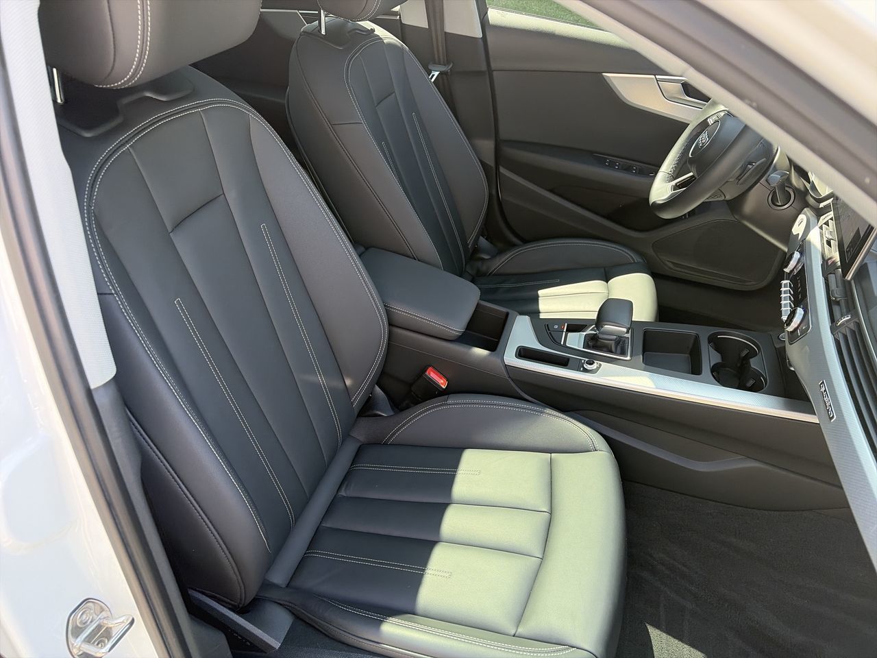 Audi A4  2022 à Thornhill, Ontario