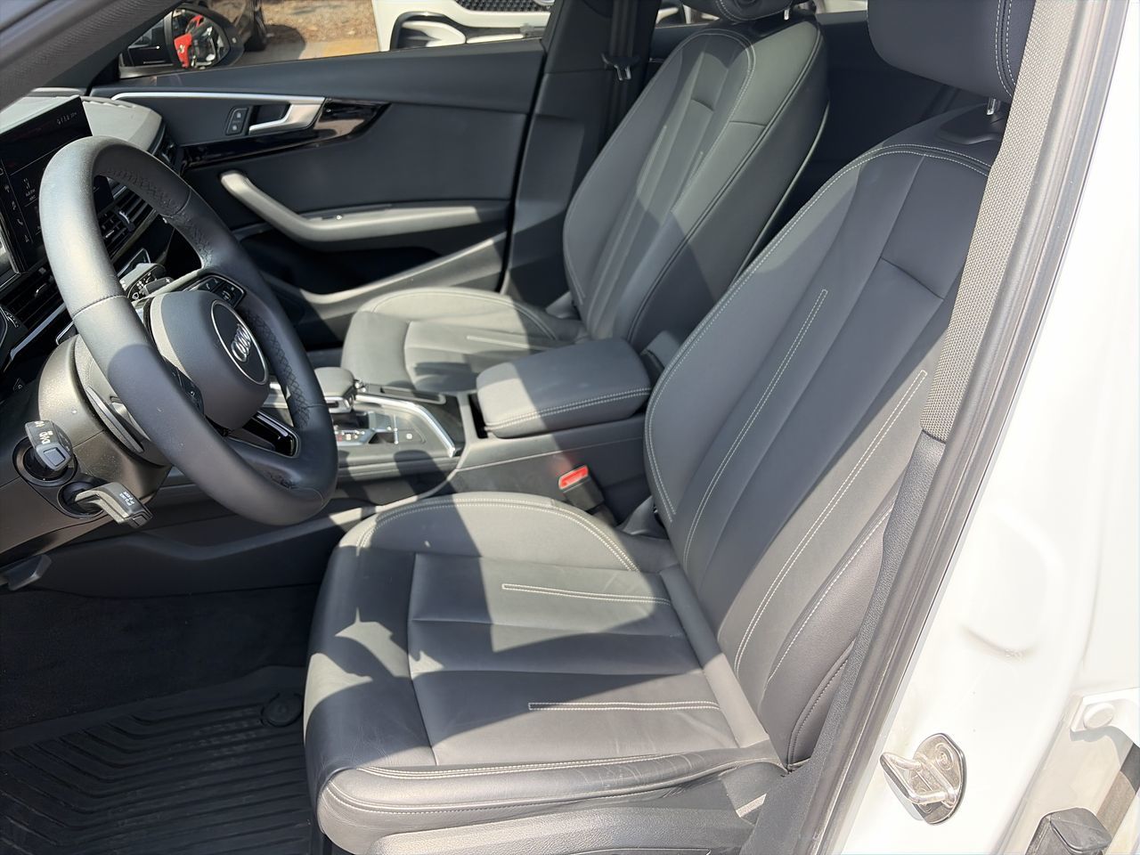 Audi A4  2023 à Thornhill, Ontario