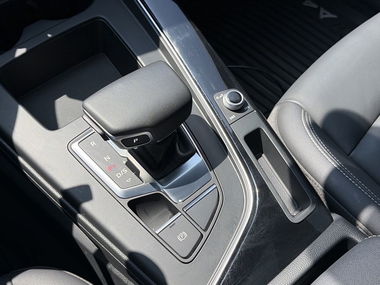 Audi A4  2023 à Thornhill, Ontario