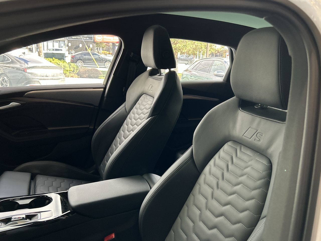 2025 Audi A6 e-tron in Thornhill, Ontario