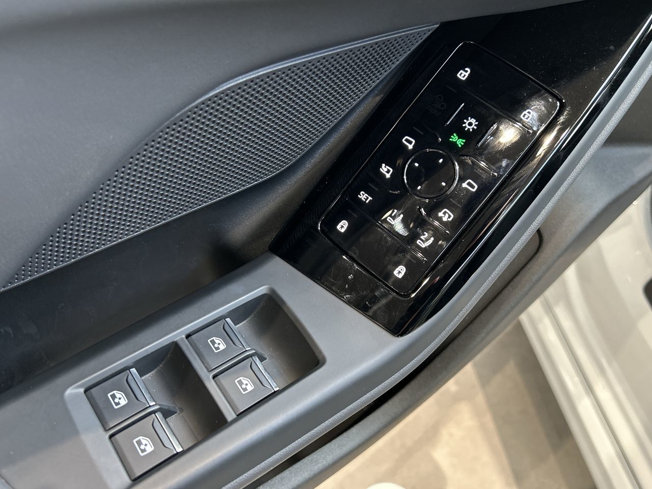 2025 Audi A6 e-tron in Thornhill, Ontario