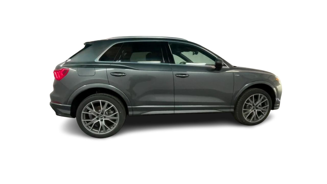 2021 Audi Q3 in Thornhill, Ontario