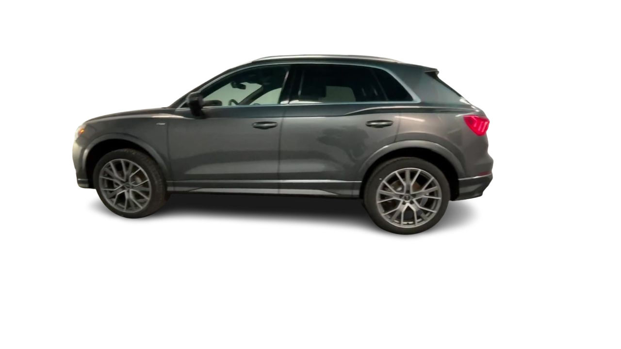 2021 Audi Q3 in Thornhill, Ontario