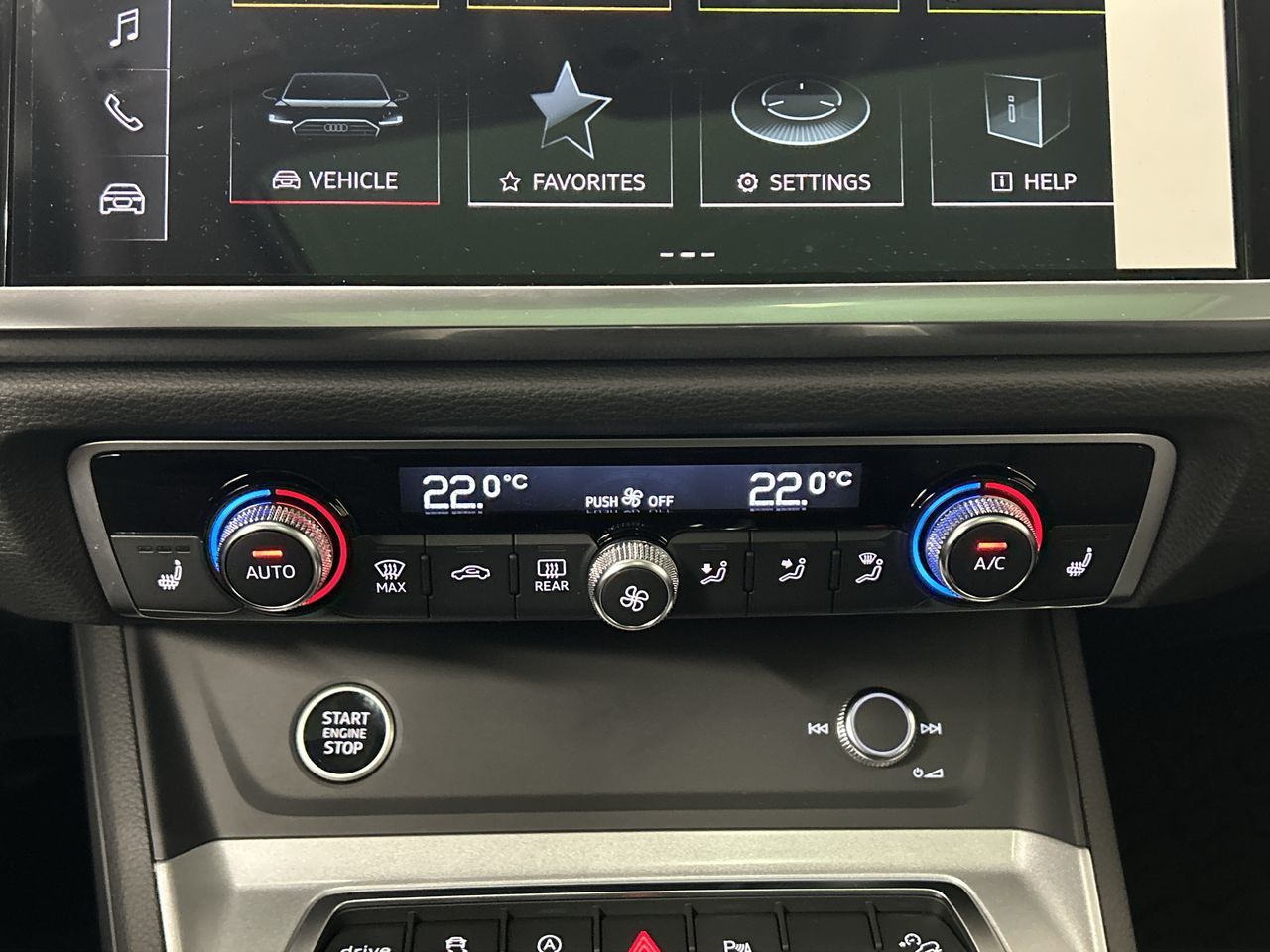 2024 Audi Q3 in Thornhill, Ontario