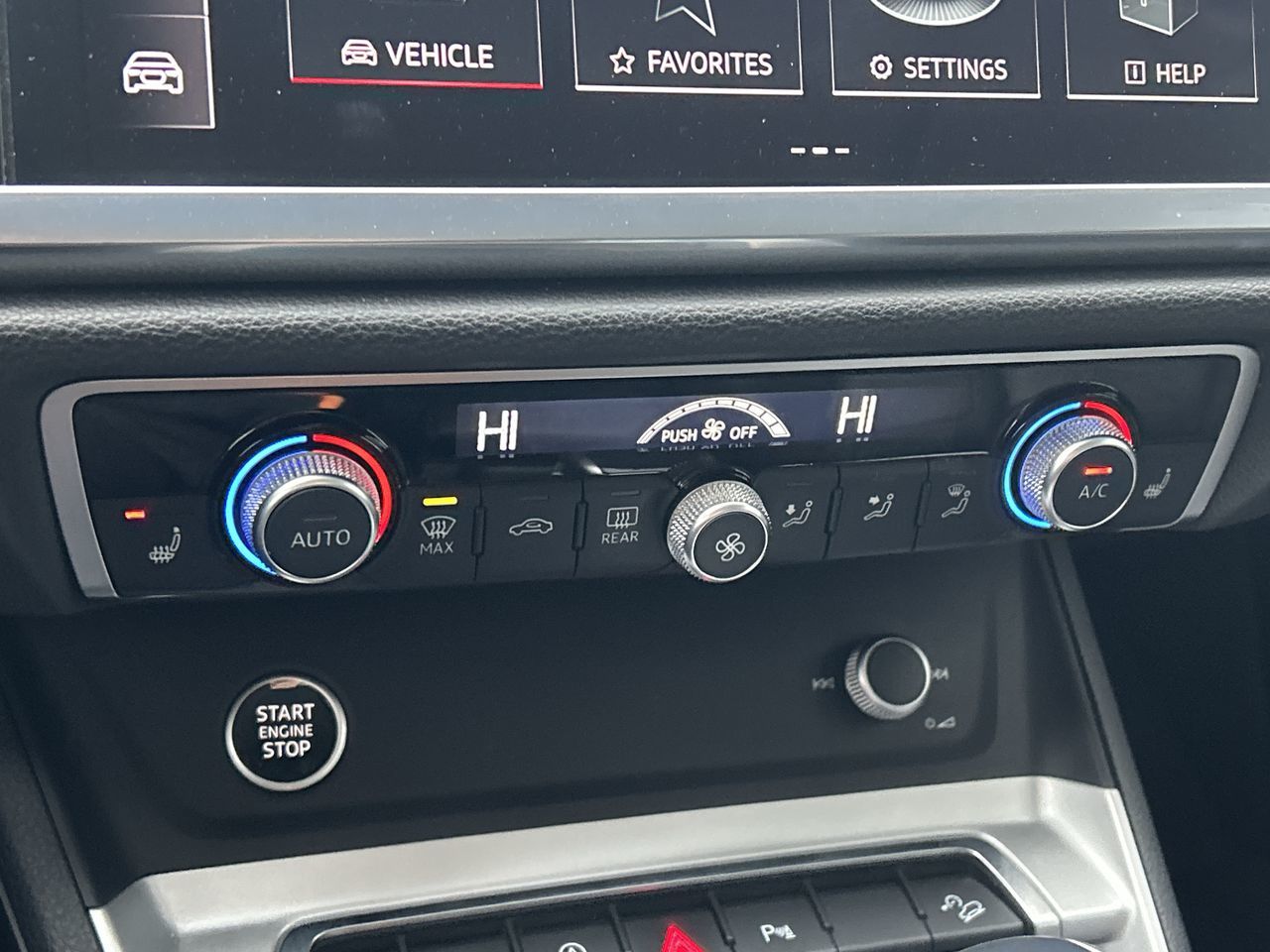 2024 Audi Q3 in Thornhill, Ontario