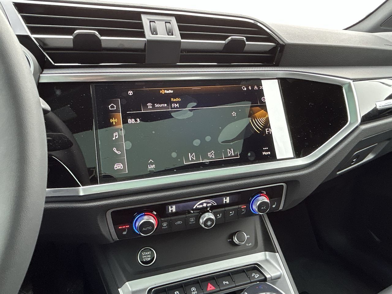 2025 Audi Q3 in Thornhill, Ontario