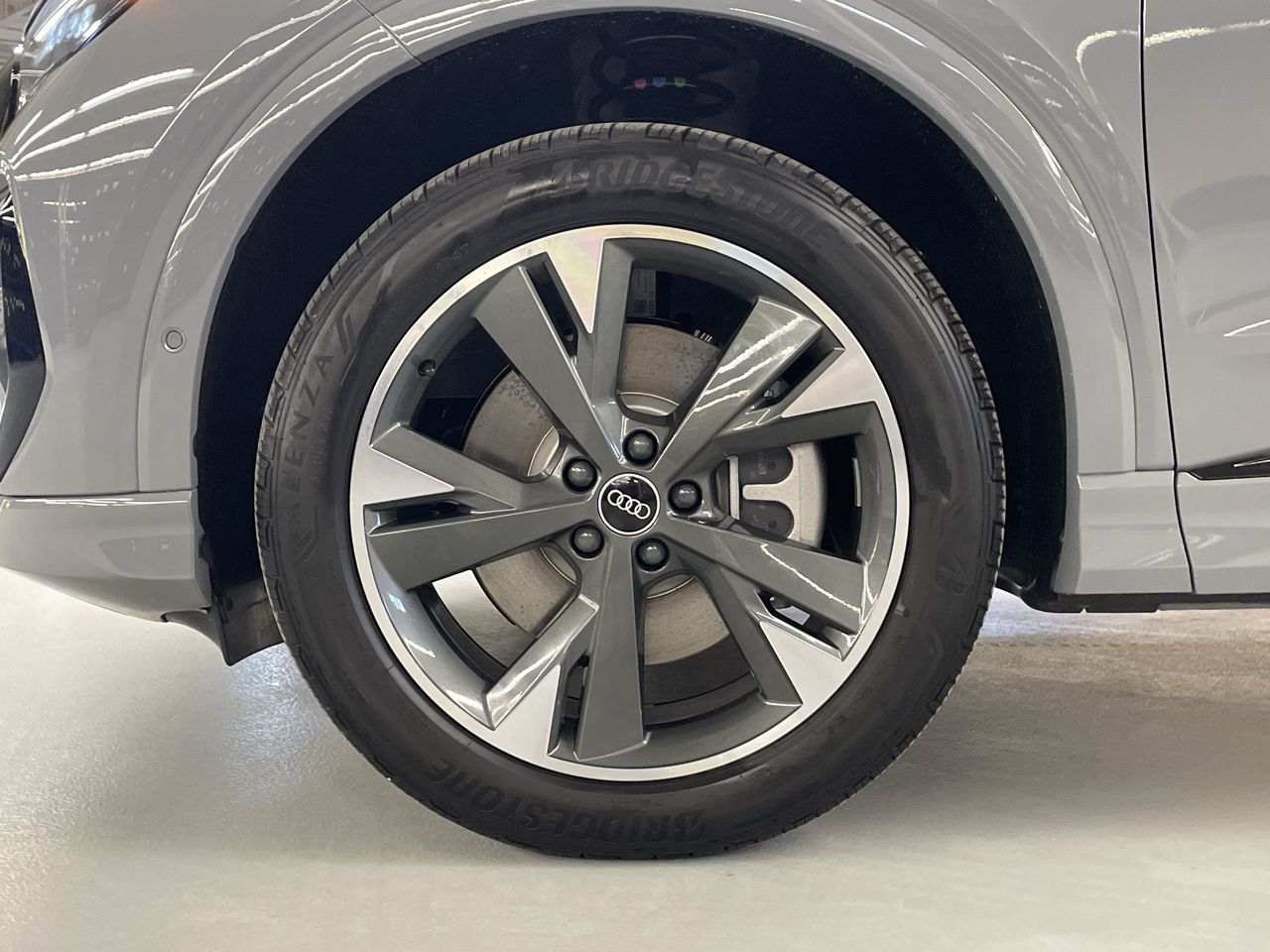 Audi Q4 e-tron  2023 à Thornhill, Ontario