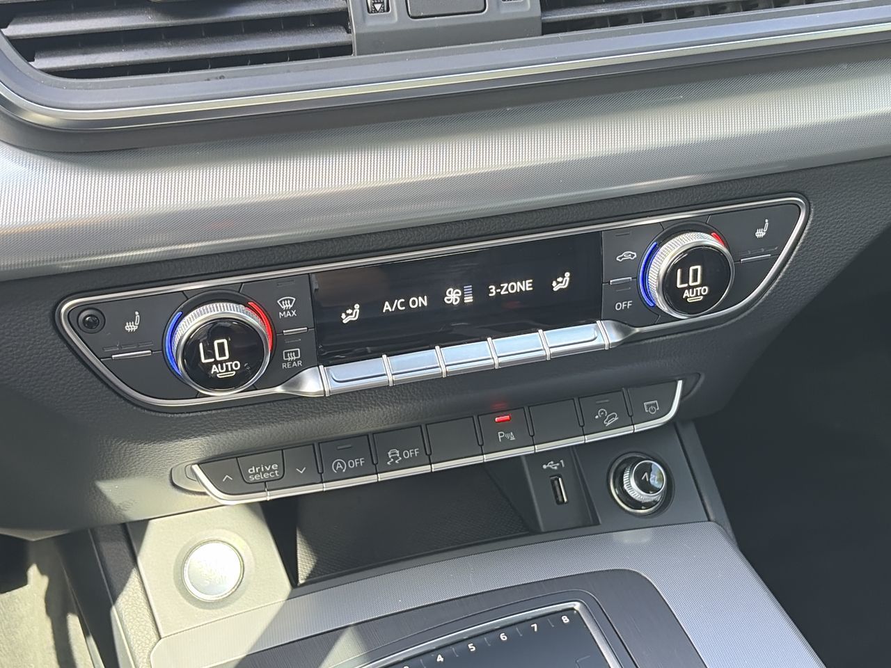 Audi Q5  2020 à Thornhill, Ontario