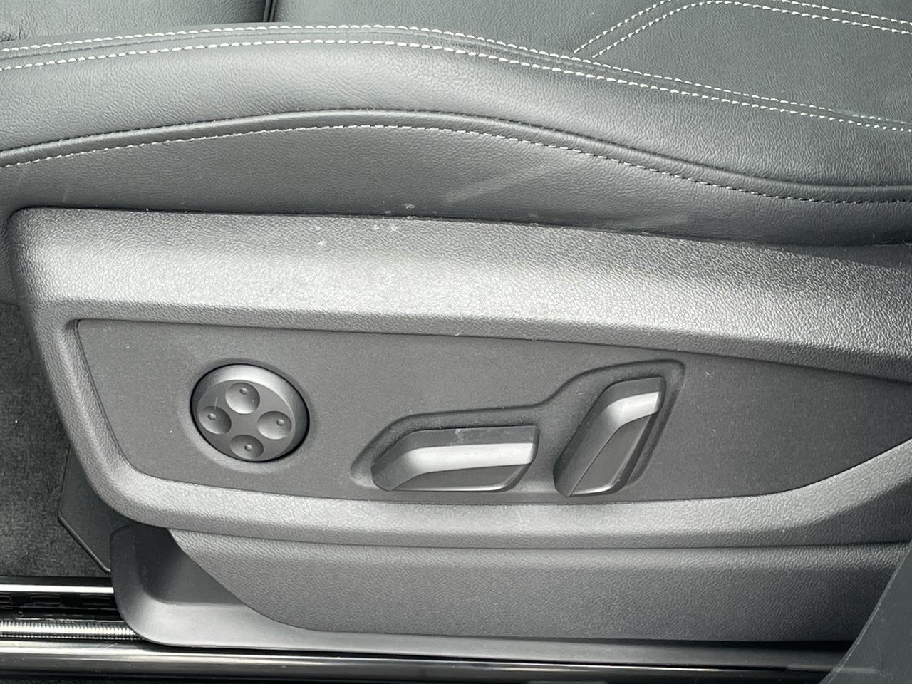 2023 Audi Q5 in Thornhill, Ontario